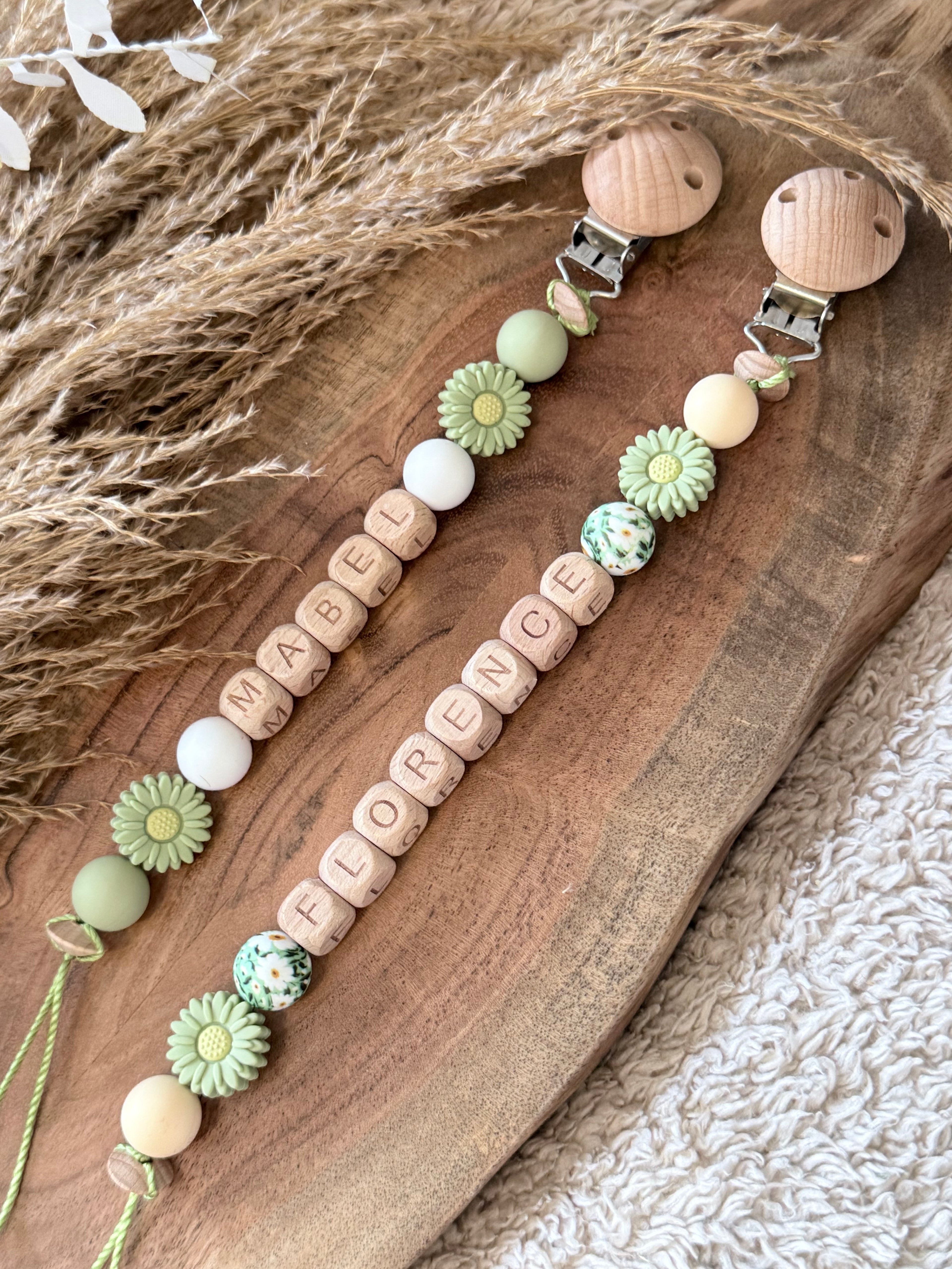 Personalised Dummy Clip – Sage Green Daisy